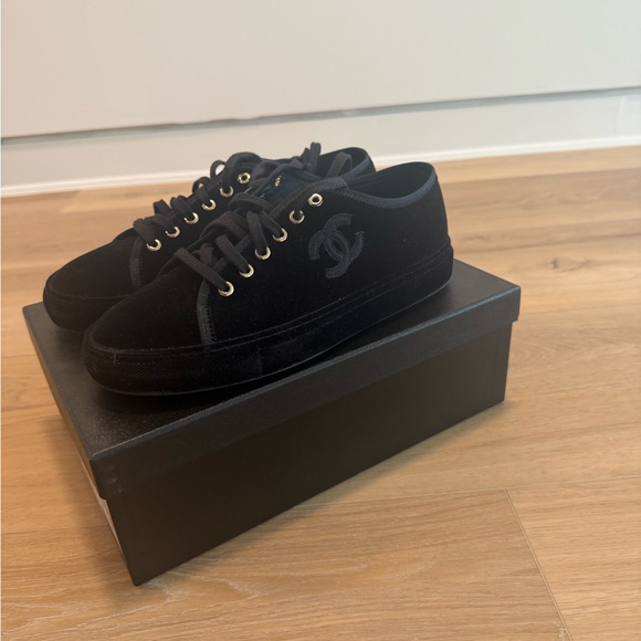 SOLD ⭐️Authentic CHANEL Black Sneakers with silver  Accents - Picture 8 of 10